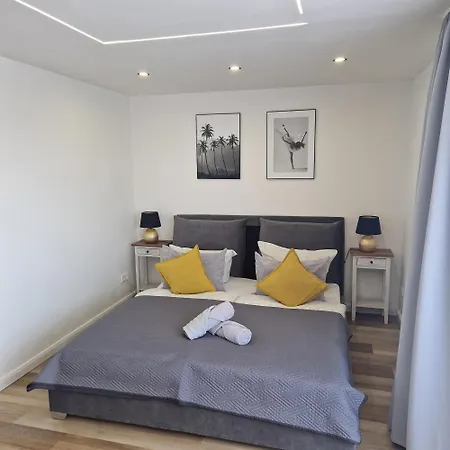 - Messeblick Contaktless Check In