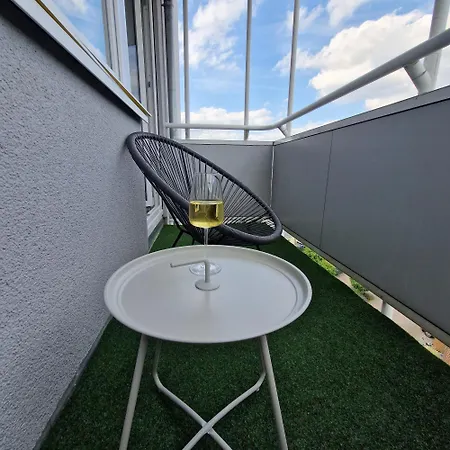 Messeblick - Lift Parkplatz - Contaktless Check In *